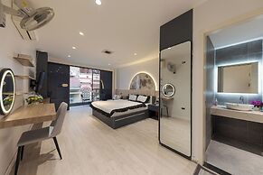 Moonlight Apartment