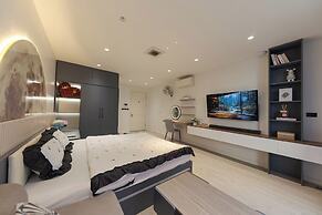 Moonlight Apartment