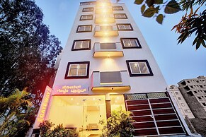 Gateway Transit Hotel