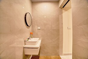 Gateway Transit Hotel