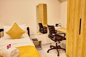 Gateway Transit Hotel