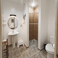 Cuestas Beach Resort & Restaurant