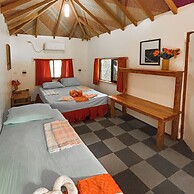 Cuestas Beach Resort & Restaurant