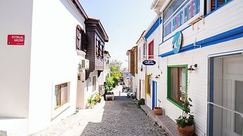 ALAYBEY GUEST HOME