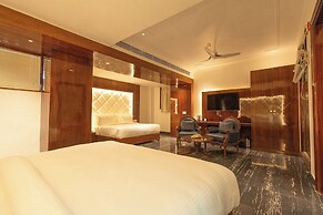 Gajraula Sukhdev Dhaba & Resort