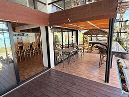 Moonlight Bar and restaurant