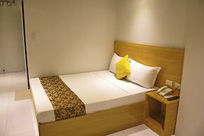 LuxeLite Suites Pasay