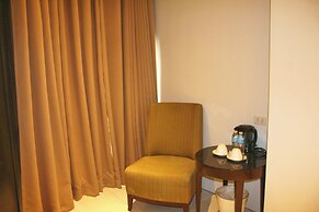 LuxeLite Suites Pasay