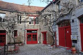 Mustard Hostel