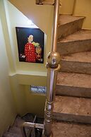 CozyPosy Premier Apartment
