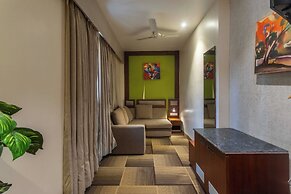 Club Central Hotel