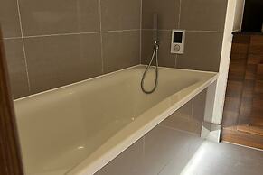 Exclusive 2 Bedroom Apartment