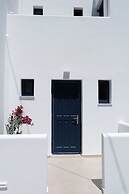 Cycladic Charm