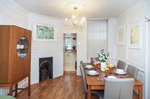 Spacious 3BR 2BA Flat in Central Soho