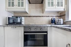 Spacious 3BR 2BA Flat in Central Soho