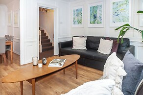 Spacious 3BR 2BA Flat in Central Soho