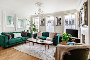 Spacious 3BR 2BA Flat in Central Soho