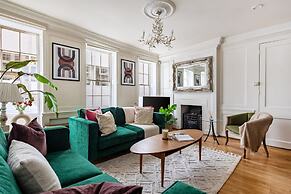 Spacious 3BR 2BA Flat in Central Soho
