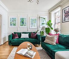Spacious 3BR 2BA Flat in Central Soho