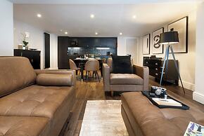 Courtyard Apartments