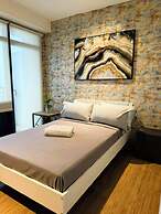 Penthouse 2 bedroom unit with balcony