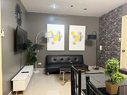 Penthouse 2 bedroom unit with balcony