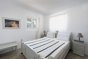 Acres Sunset Residence