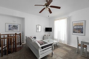 Acres Sunset Residence
