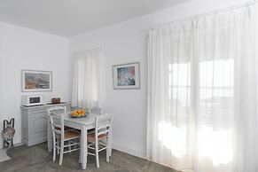 Acres Sunset Residence
