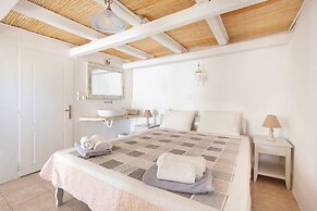 Acres Sunset Residence