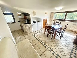 Charming Villa in Umbria - Sleeps 16 - Lake View - Pool, Jacuzzi and E