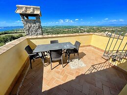 Charming Villa in Umbria - Sleeps 16 - Lake View - Pool, Jacuzzi and E