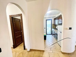Charming Villa in Umbria - Sleeps 16 - Lake View - Pool, Jacuzzi and E