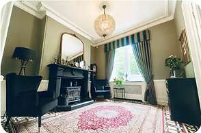 Lodge - Sleeps 18, pet Friendly & Free Parking