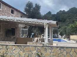 Natur Olive House Ston