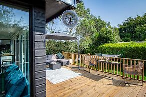 Cedars Lodge - Hot Tub - Penally - Tenby