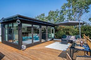 Cedars Lodge - Hot Tub - Penally - Tenby