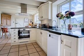 Fern Cottage - 2 Bedroom Cottage - St. Florence
