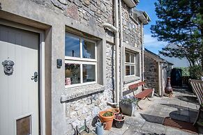 Fern Cottage - 2 Bedroom Cottage - St. Florence