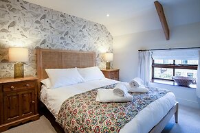 Fern Cottage - 2 Bedroom Cottage - St. Florence