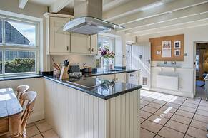 Fern Cottage - 2 Bedroom Cottage - St. Florence