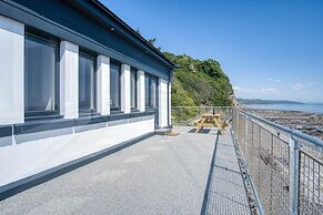 Waterfront 2 - 2 Bedroom Apartment - Wisemans Bridge