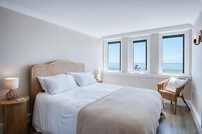 Waterfront 2 - 2 Bedroom Apartment - Wisemans Bridge