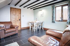 The Brambles - 2 Bedroom Cottage - Llanteg