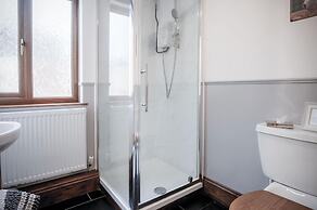 The Brambles - 2 Bedroom Cottage - Llanteg