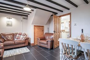The Brambles - 2 Bedroom Cottage - Llanteg