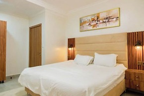 Tranquil Point Residence