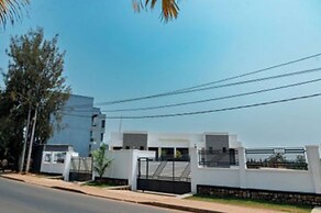 Tranquil Point Residence