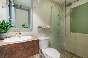 Cubicity Metro House