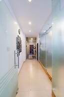 Cubicity Metro House